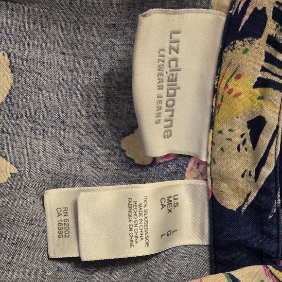 LIZ CLAIBORNE 100% Silk Shirt Sz L Blue Floral Casual Fresh Vacation Sleeveless - Picture 8 of 9